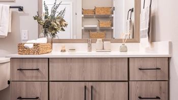 Modern dual tone cabinetry